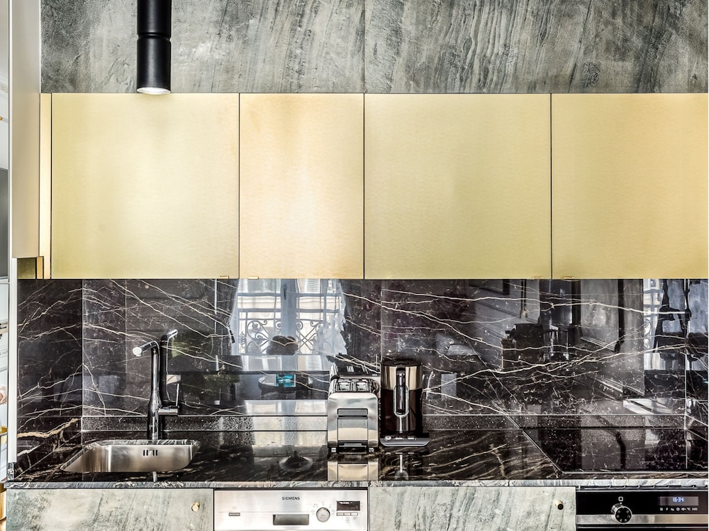 Merveil Luxury Suites - Sebastopol I-II