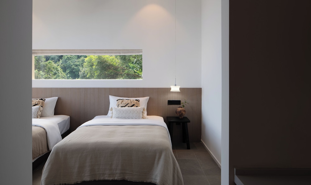 Miyue Shenzhen Tianlu Secret Wild Wizard Holiday Hotel