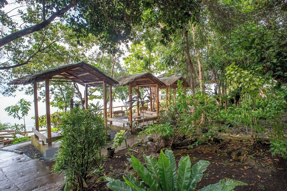 Almira Diving Resort