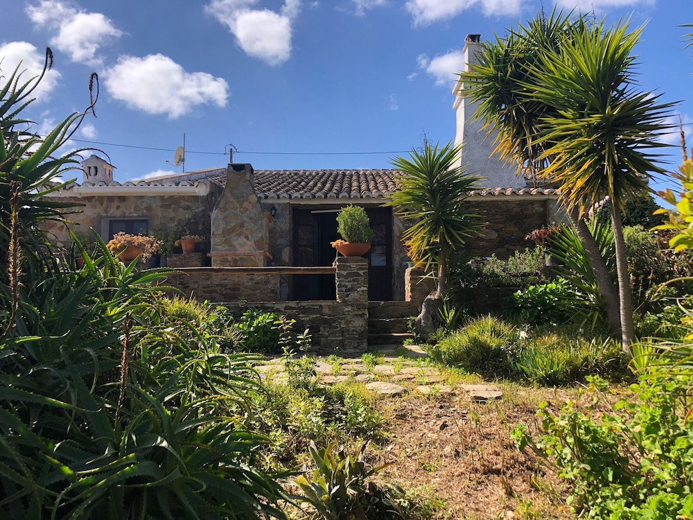 Serra do Caldeir o Private Pool Villa