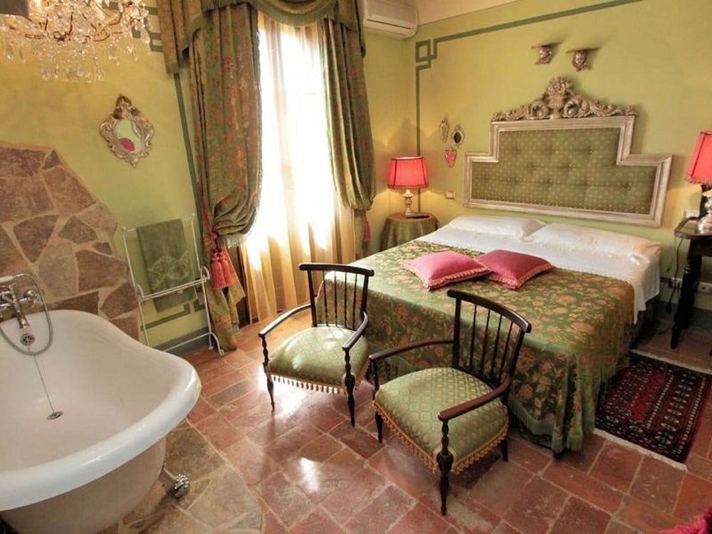 Holiday Home Near Lago di Chiusi With Pool view 4