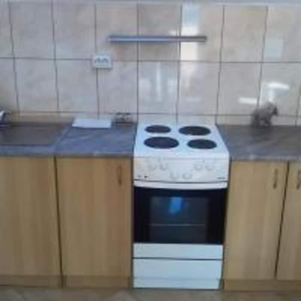 Laura Apartments photo 3