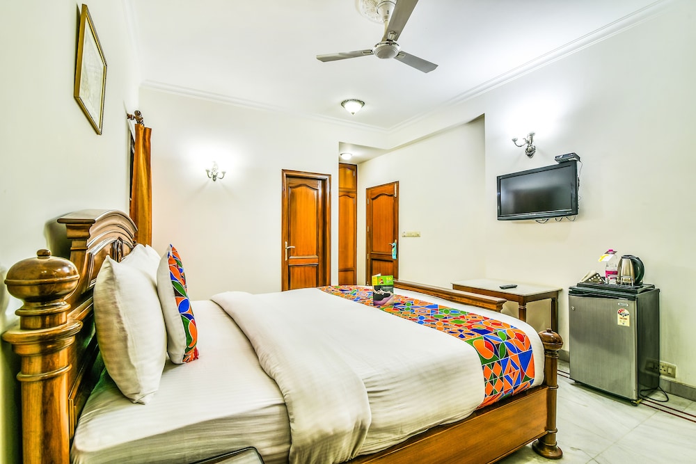 FabHotel Homeport Residency
