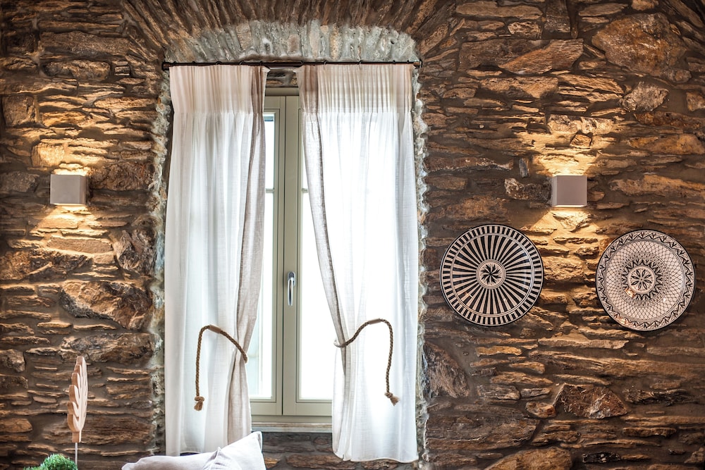 Ifigeneia Luxury Villas
