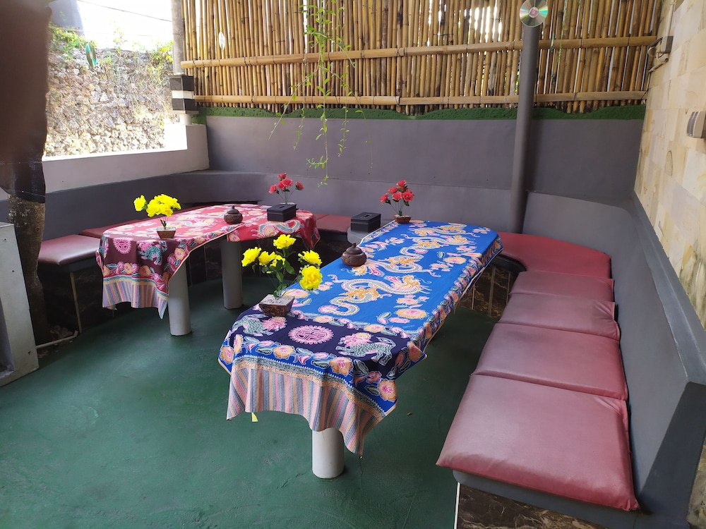 Twenty4Seven Bed & Breakfast - Hostel