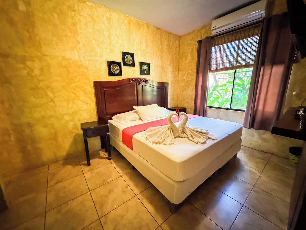 Villas Le Suisse Monterrico