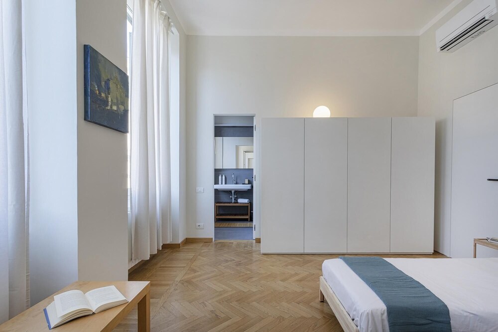 Genoa Vacations - Cairoli Stylish Apartment by Wonderful Italy - Property Image 3