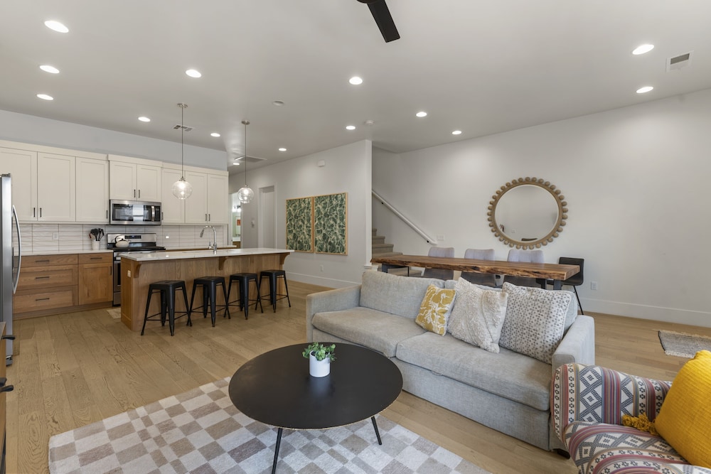 Villa #12 At Bloomington Country Club 4 Bedroom Townhouse