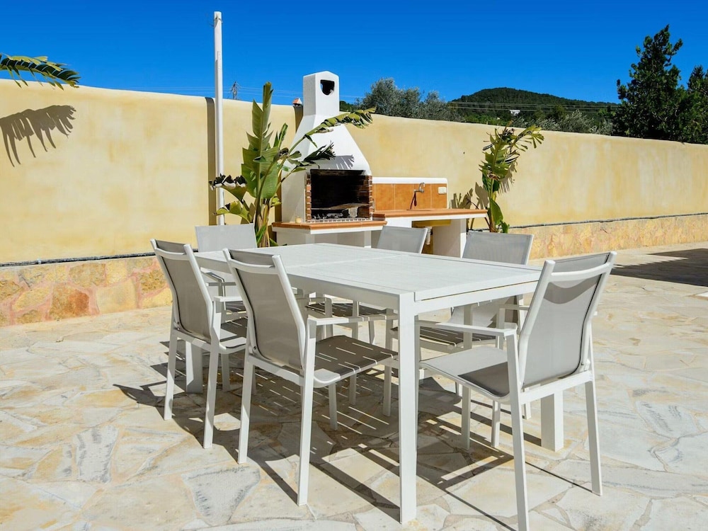 Attractive Villa With Private Pool