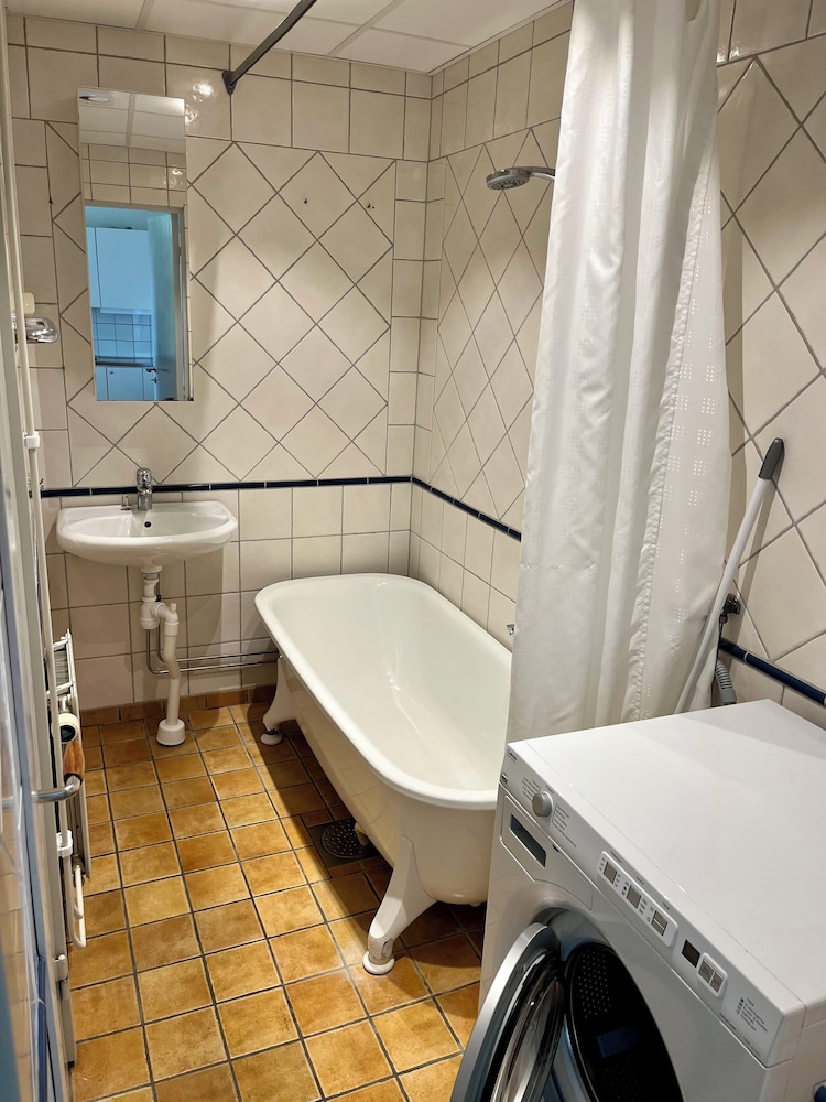 Skeppsdockans Camping & Vandrarhem