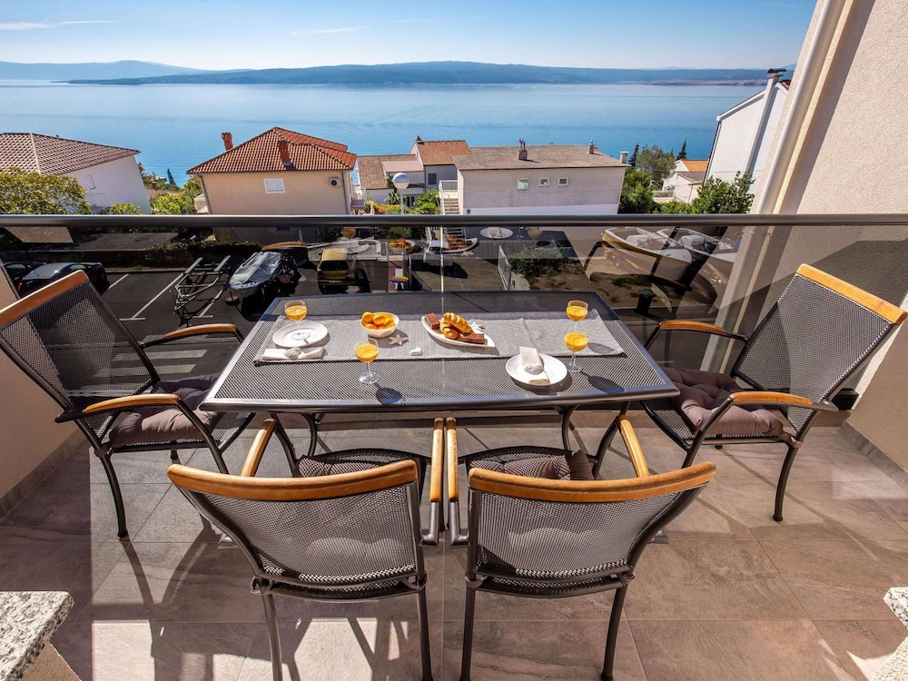 Villa in Dramalj With Swimming Pool view 3