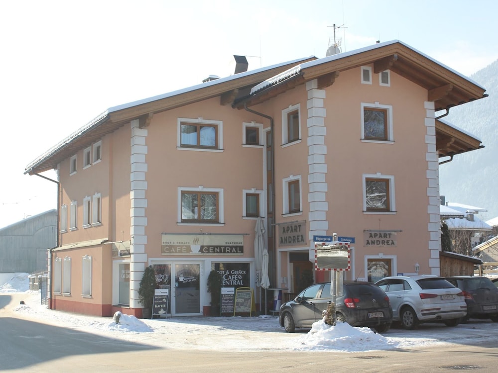 Spacious Apartment in Uderns Near Ski Area view 5