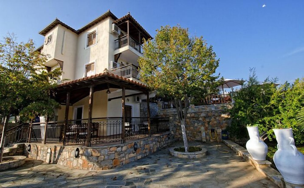 Vatellis Villas
