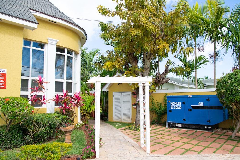 Brownstone Marlin Drive