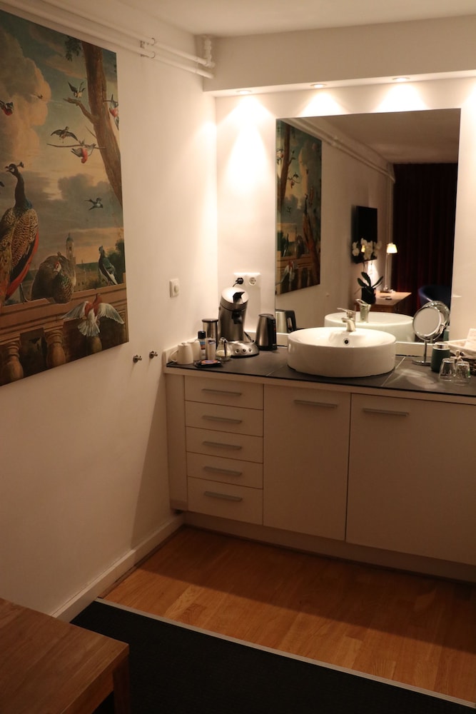 Adriaen van Ostade B&B