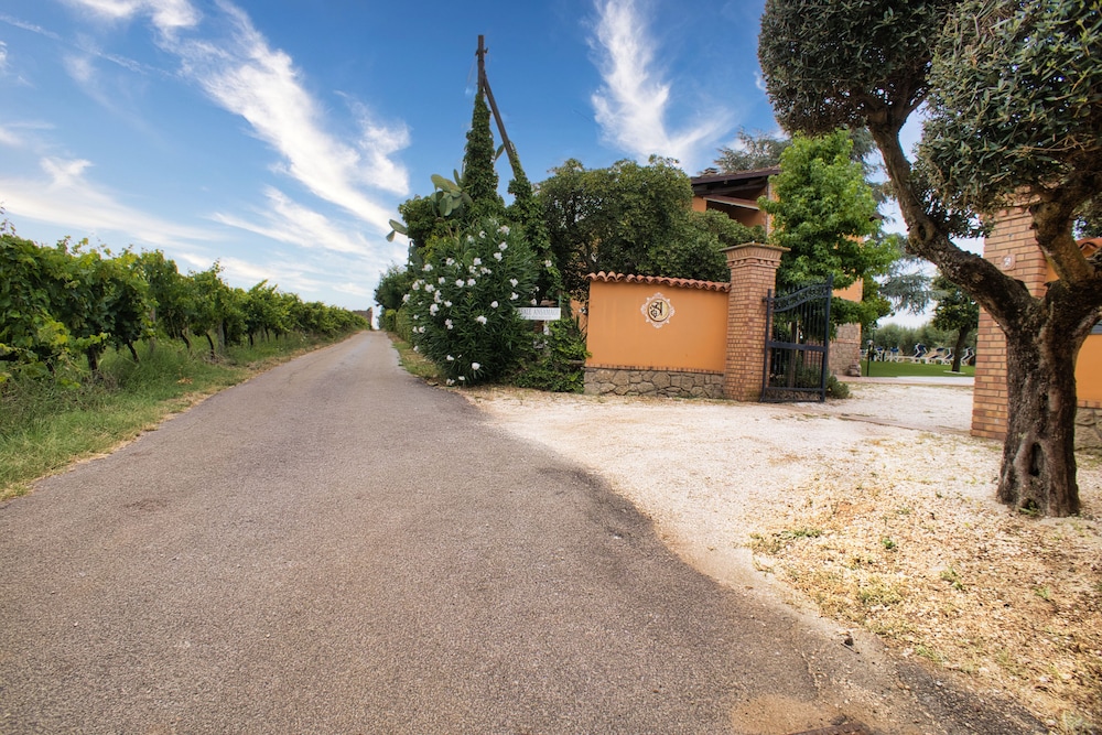 B&B Casale Ansamagi Relax & Pool view 4