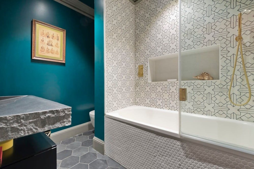 3 Bed Kensington Garden Flat