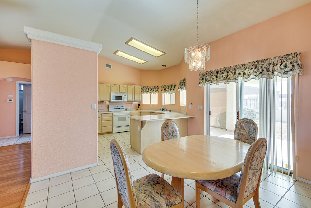 Hike, Boat, Golf & Unwind: Lake Havasu City Home!
