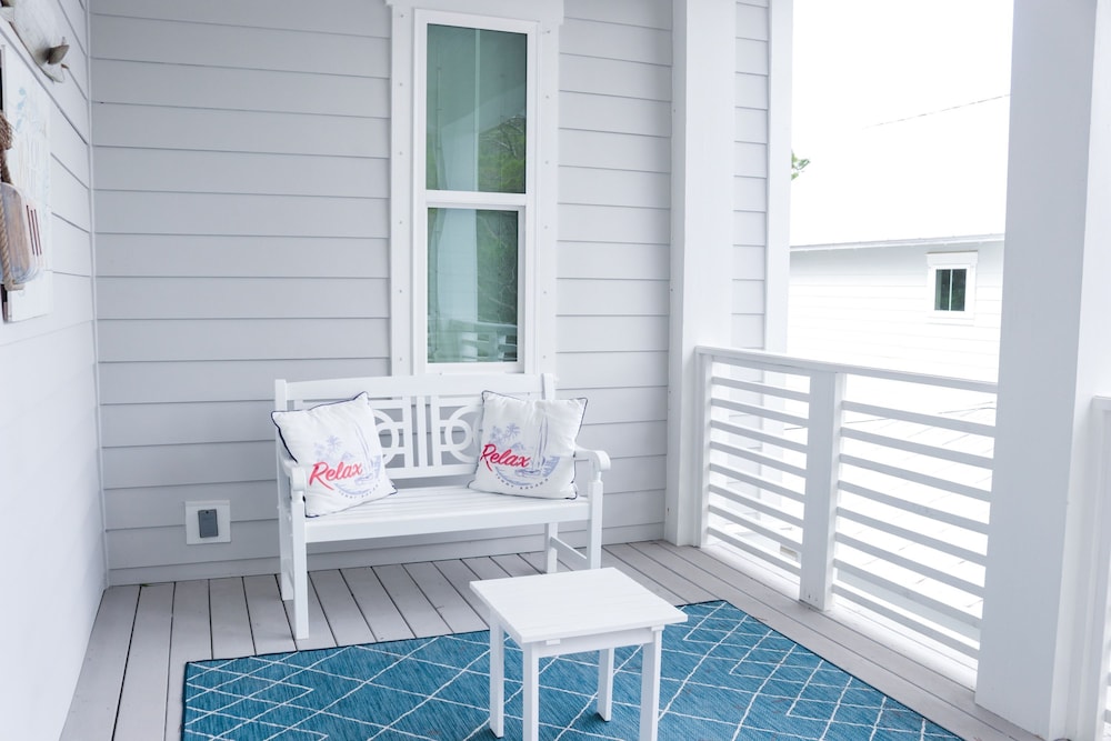 Serenity by the Sea by Avantstay Walk to Beach Pool Access