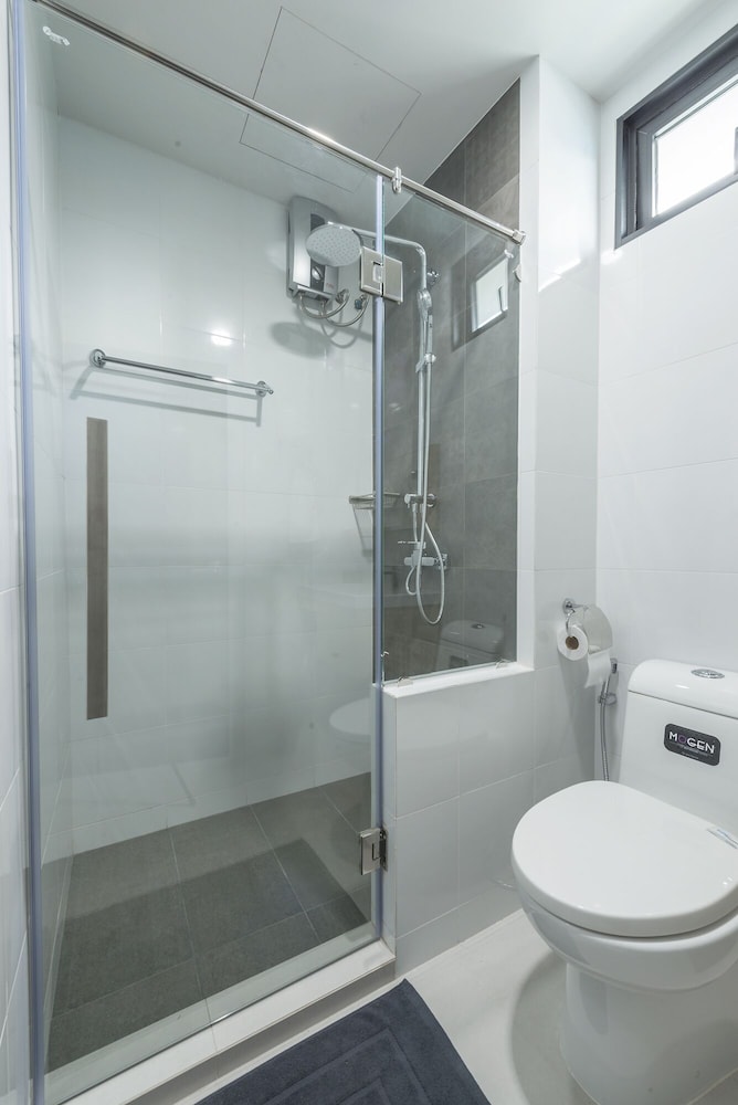 PAMA House Boutique Hostel