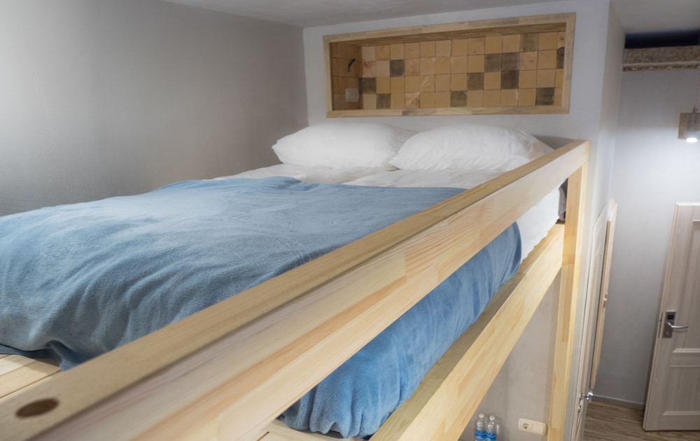 Three Skis - hostel view 5