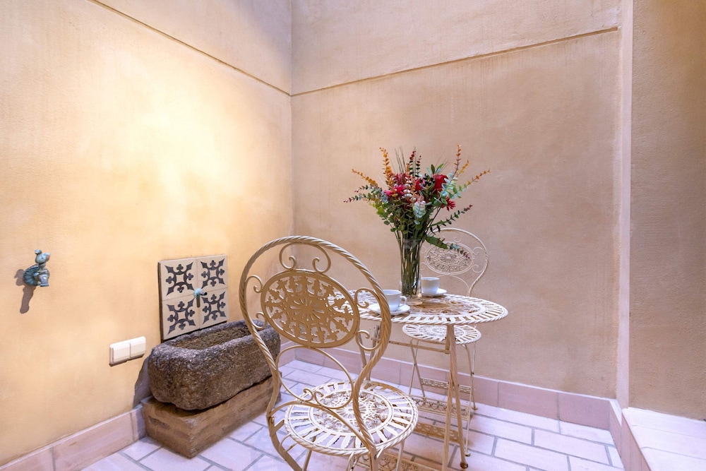 Exclusive Apartment Near Cathedral Rodrigo Caro II
