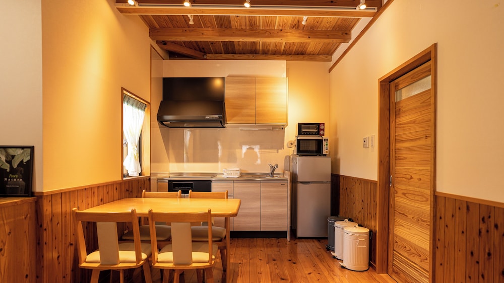 Nakijin Lodge Pensajoya