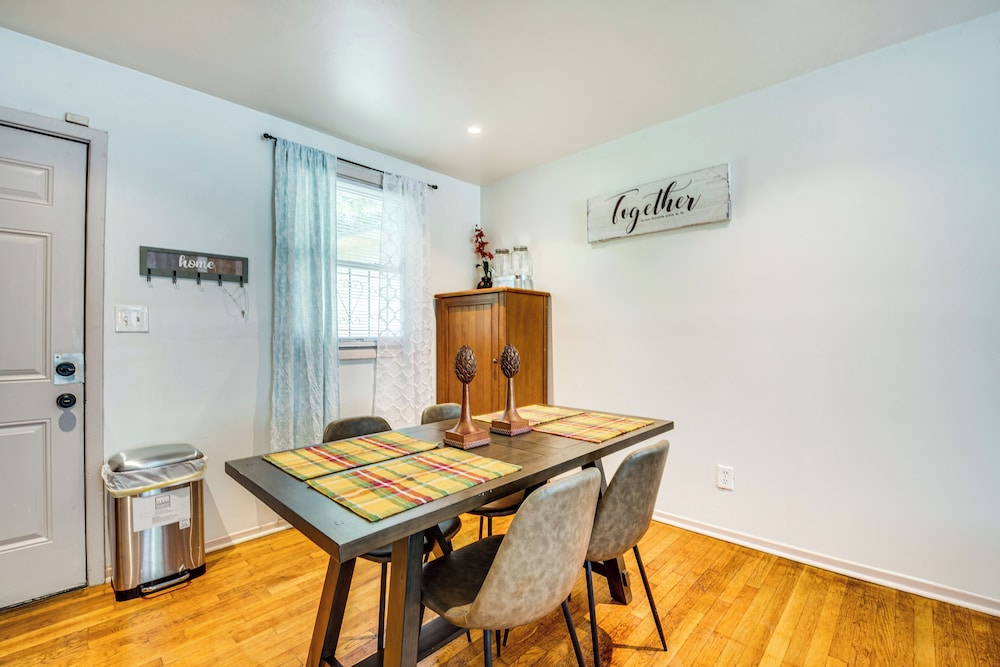 Atlanta Vacation Rental < 10 Mi to Downtown!