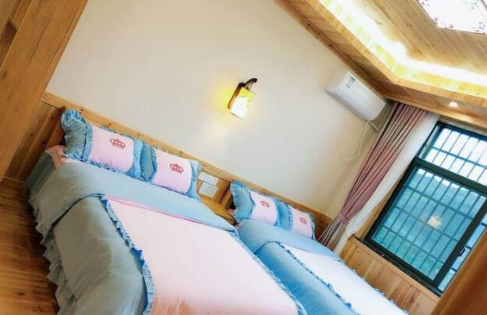 Zhangjiajie Yunqi Inn view 5