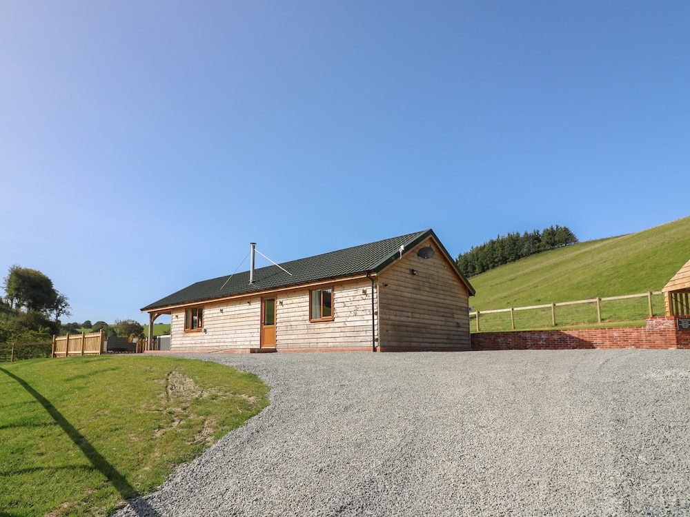 Ploony Hill Cabin