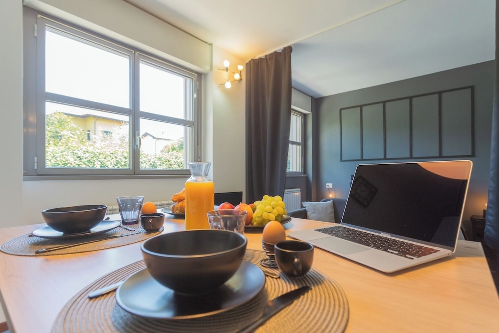 Black Loft Como by Rent all Como