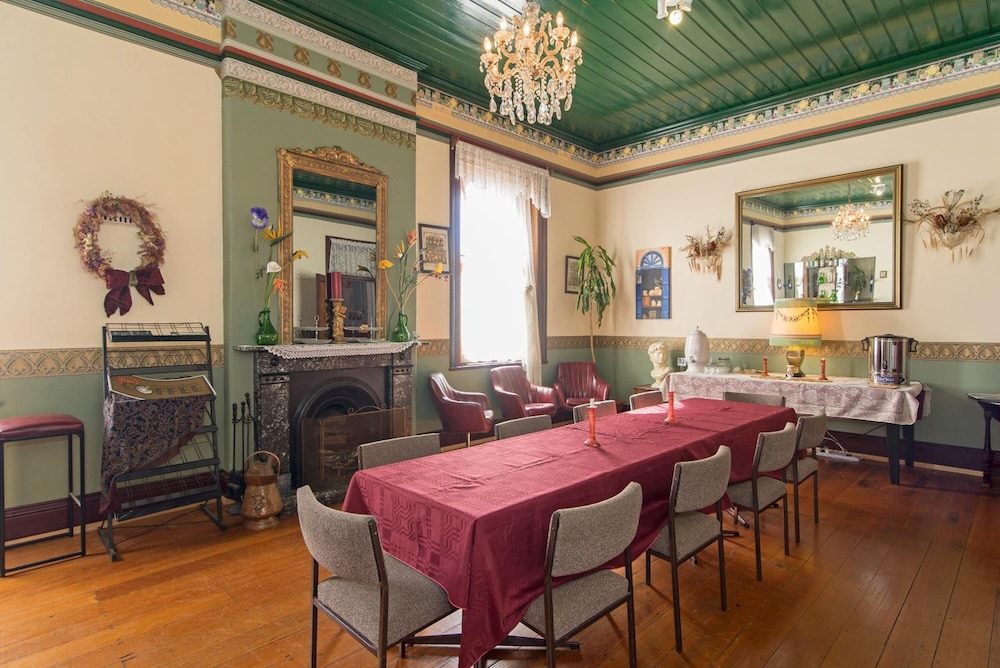 Historic Stannum House