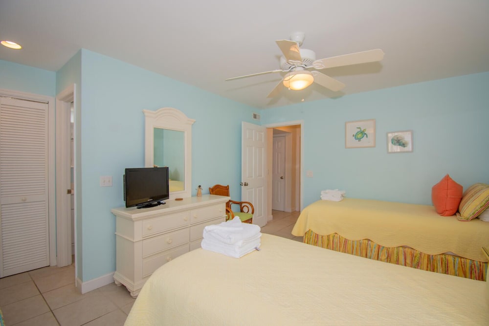 137 Capt John Fripp Villa view 5