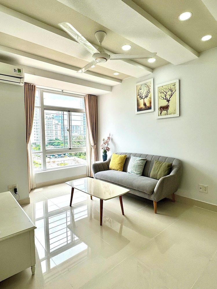 Sky Garden 3 Apartment by Diamond Suite