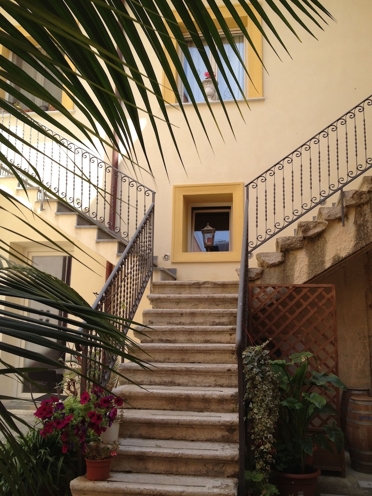 Case a San Matteo en Marsala
