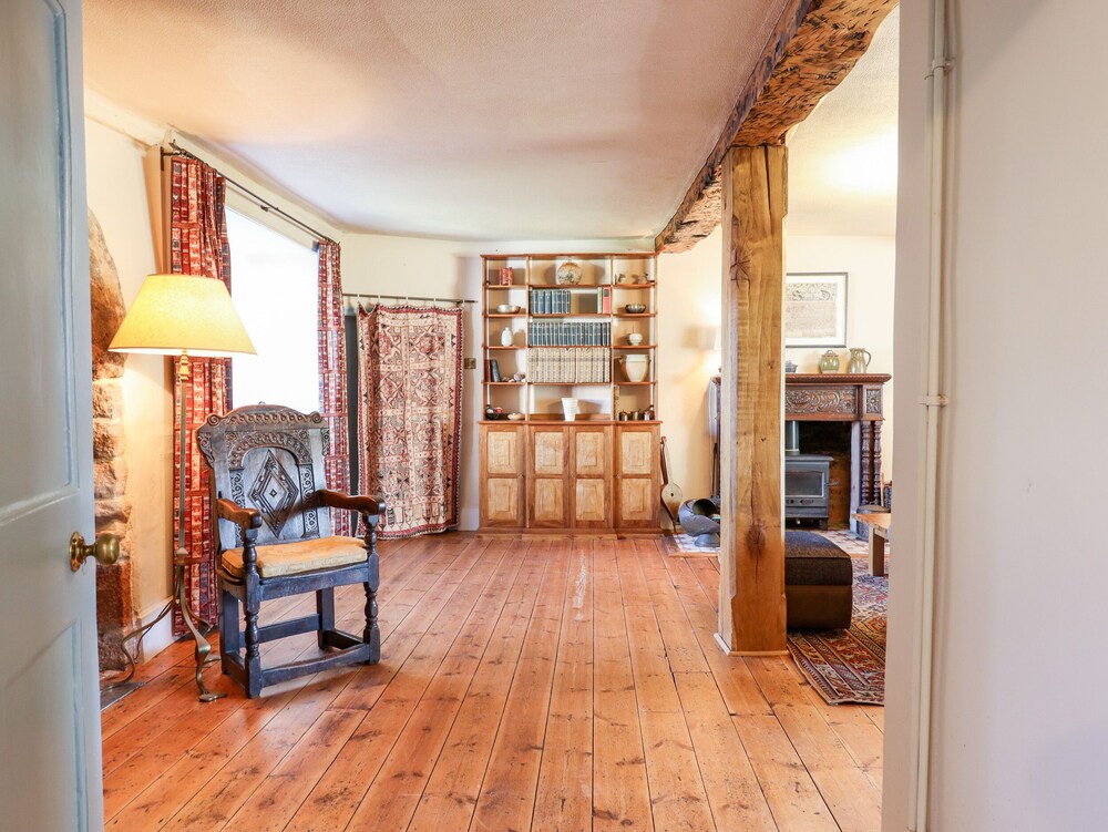 Aluric's Hall