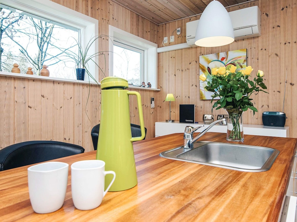 4 Star Holiday Home in