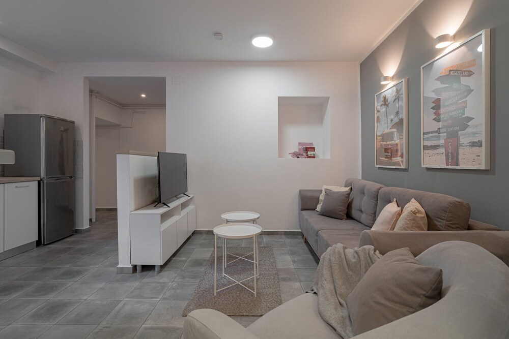 4BR Sanctuary - Near Cismigiu Park Universitatii