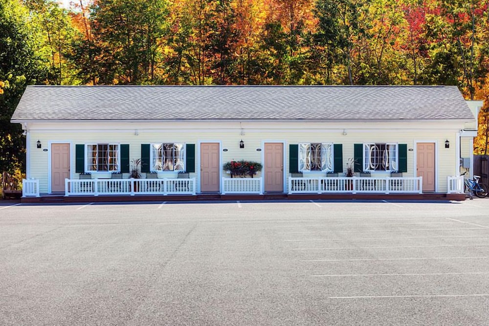 Cromwell Harbor Motel