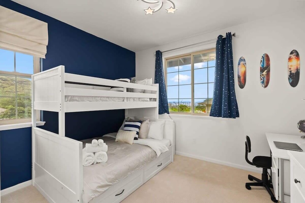@ML Ocean View, Golf, Gazebo and Bbq, we Have All!