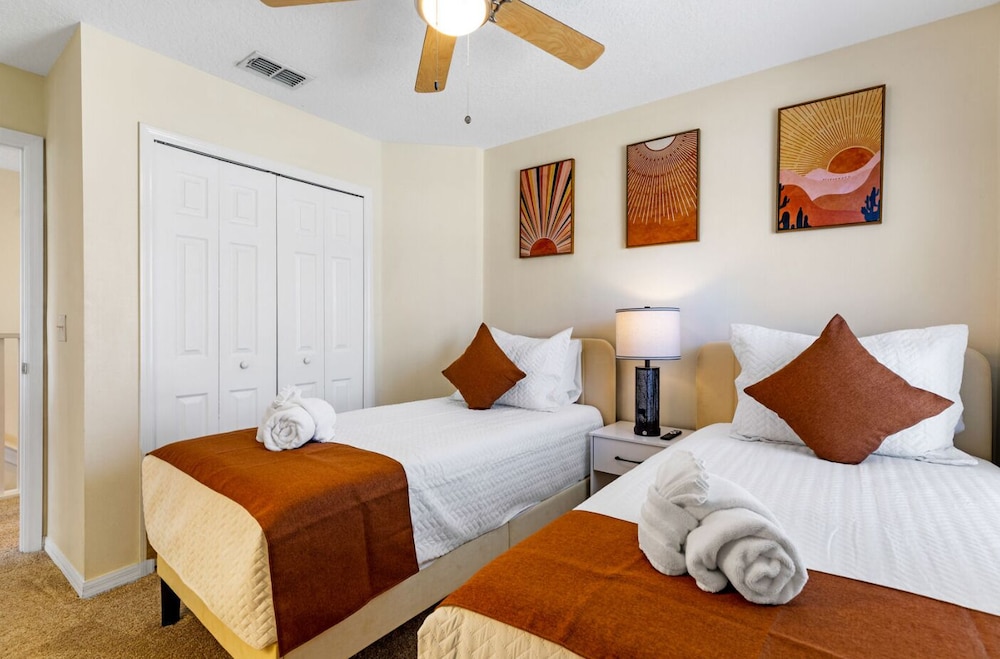 Spacious 7Br Villa In Kissimmee Up To 14 Guests