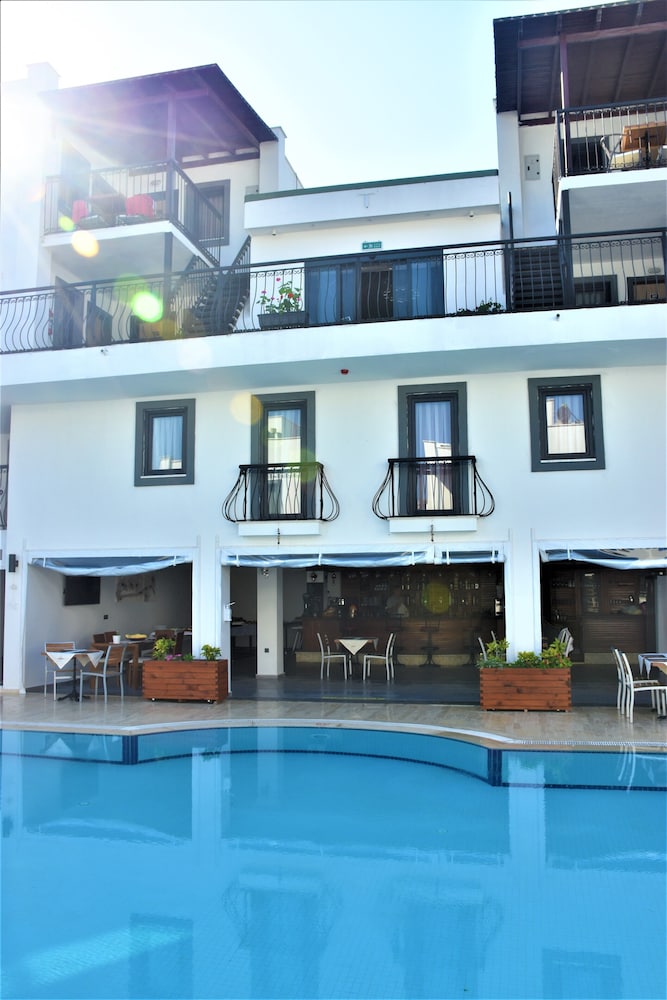 Modern Life Bodrum Otel - Image 22