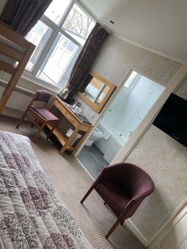 The Dog and Partridge Country Inn