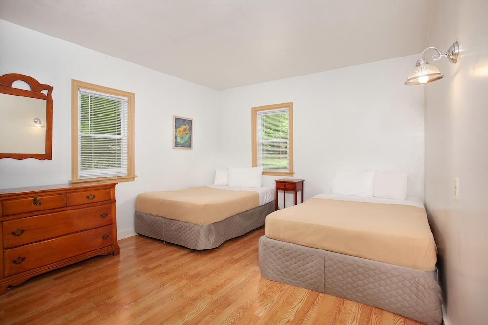 Birchcliff Resort