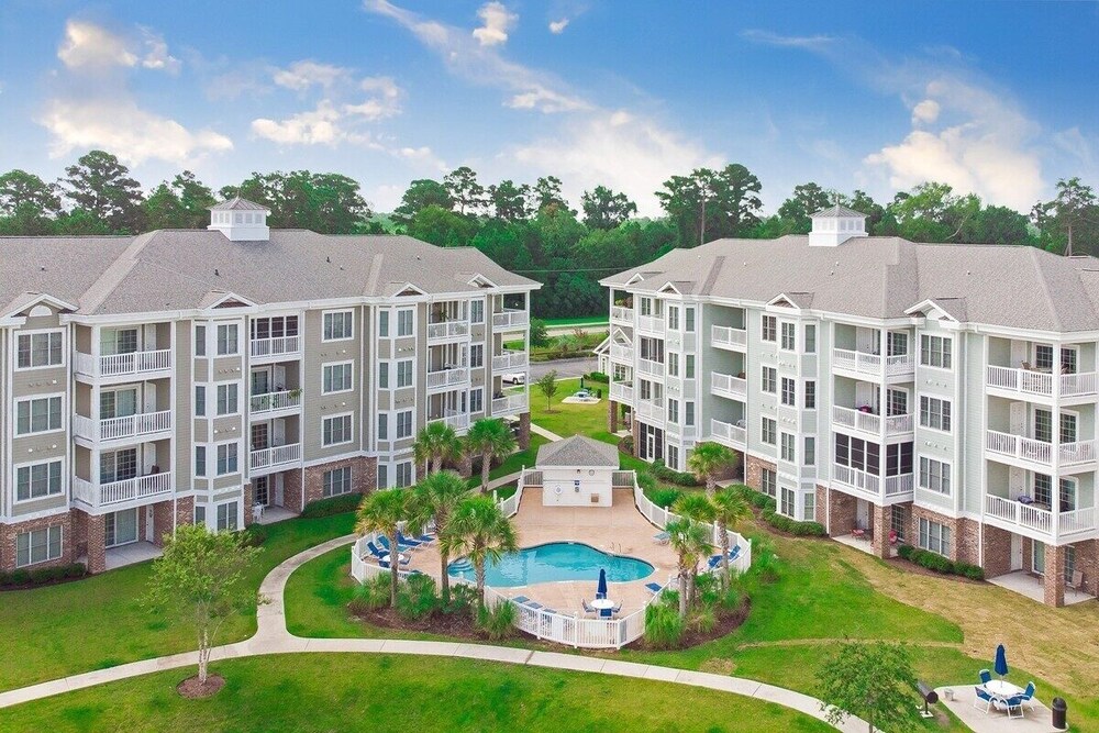 Magnolia Pointe Luster Leaf 4894-303 2 Bedroom Condo