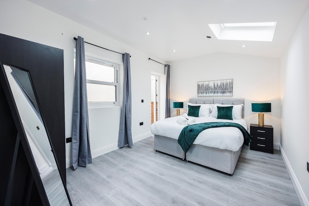 London Luxury Ground Floor Apartment