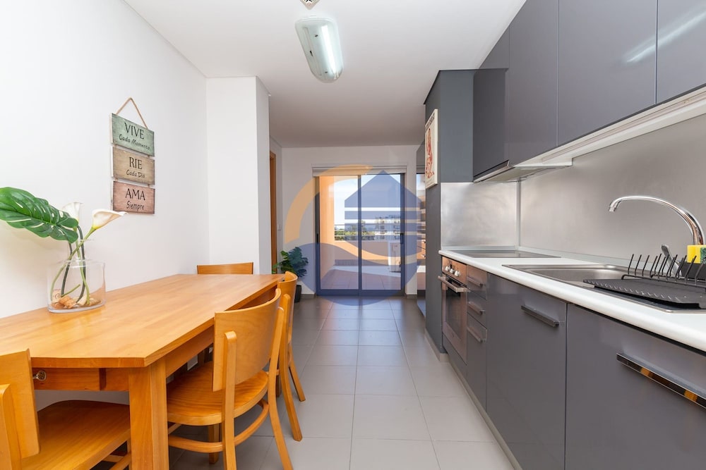 06 in Portim o With 3 Bedrooms and 2 Bathrooms