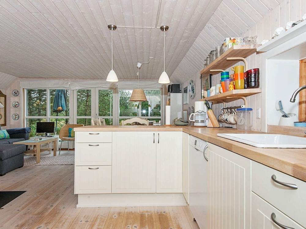 6 Person Holiday Home in Romo view 5