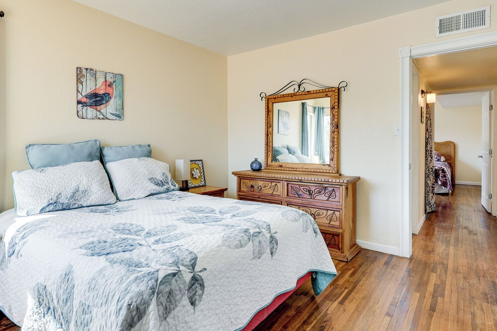 Las Cruces Home w/ Fenced Yard: Recently Remodeled