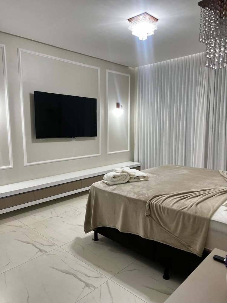 Mansão Luxo Lago - Caldas Novas